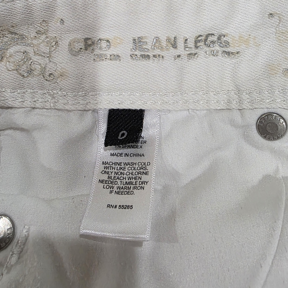 Express White Cropped Jeans for Women - Picture 7 of 11